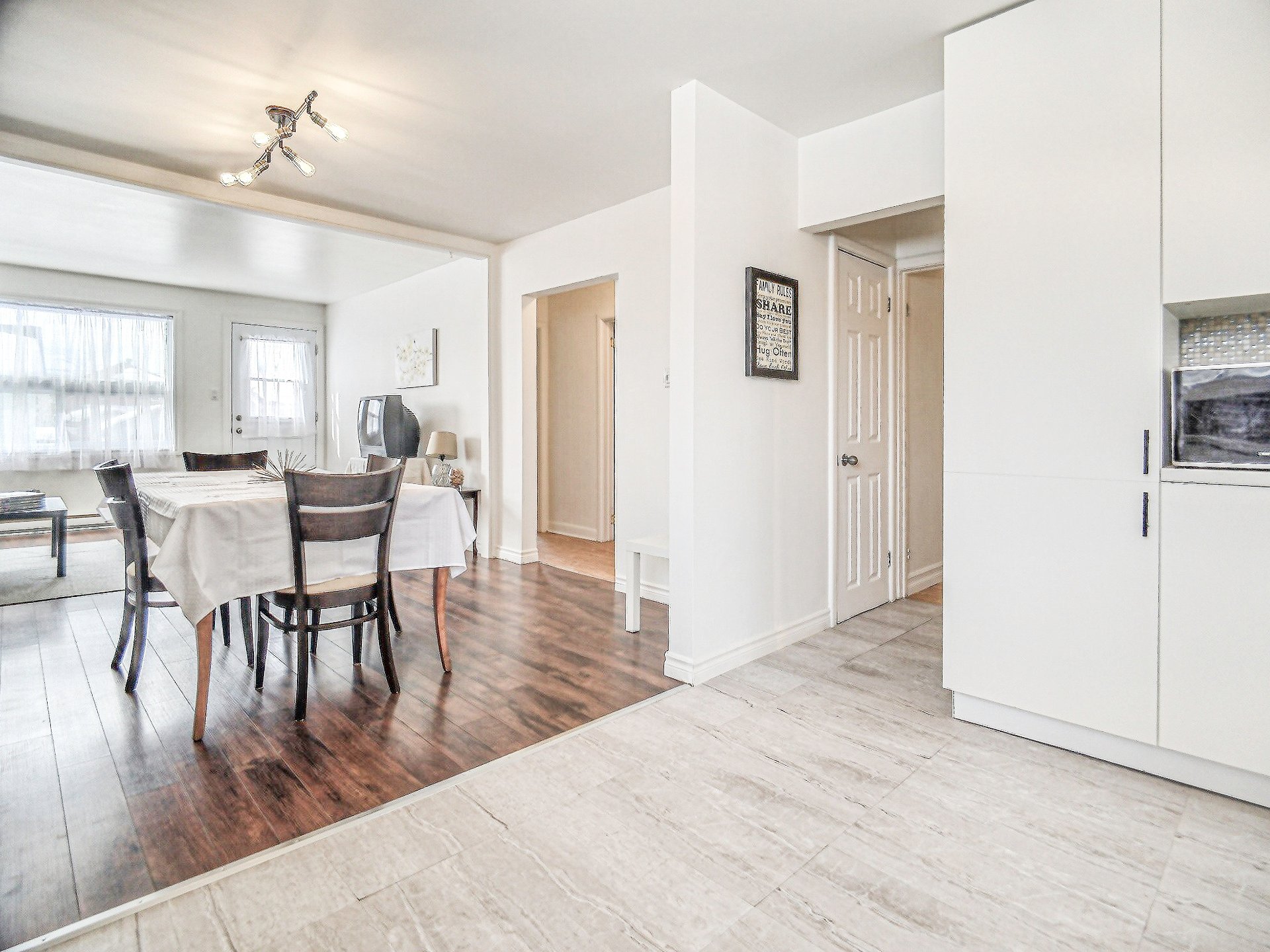 Overall View - apt A