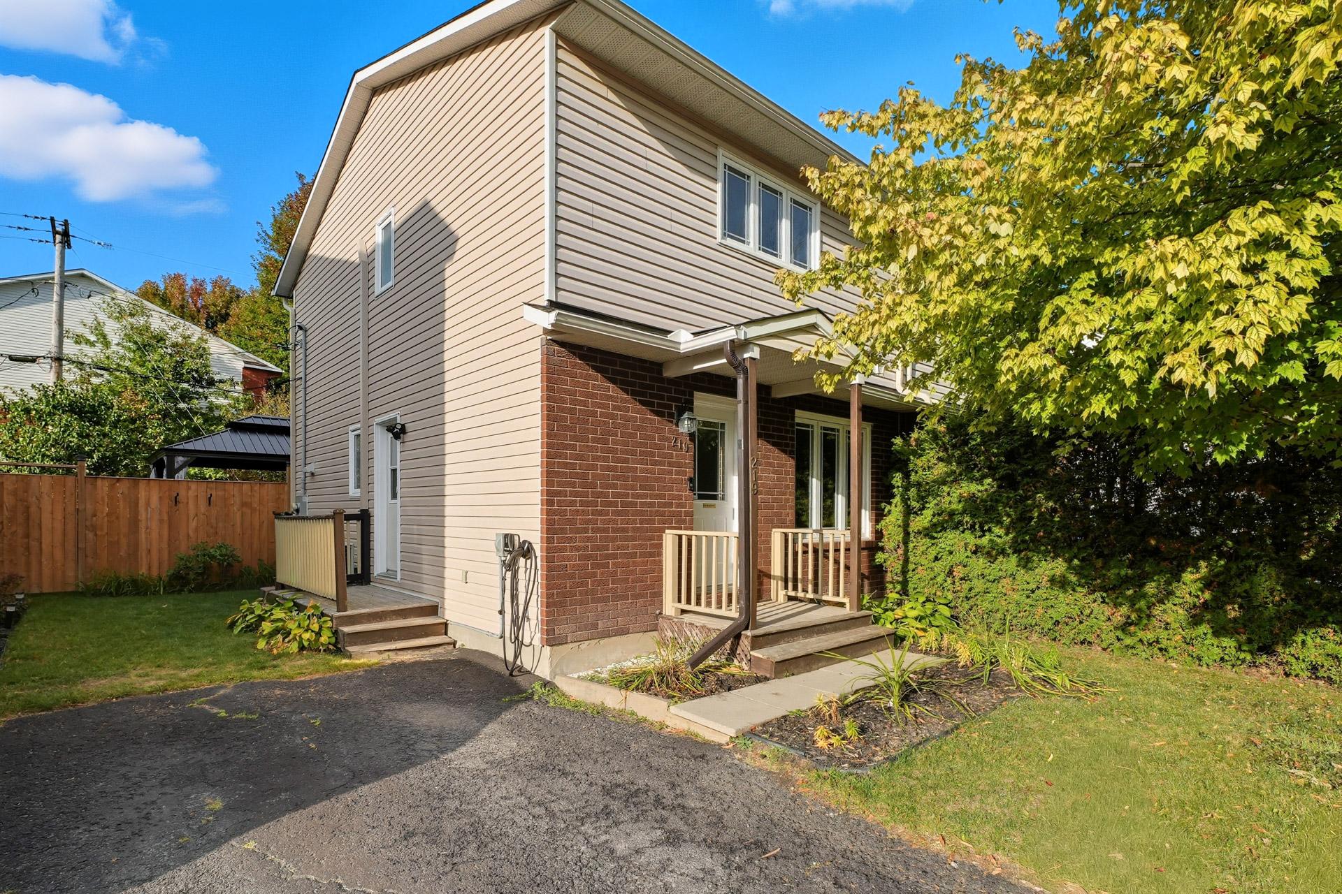 219 Rue du Mont-Fleuri 