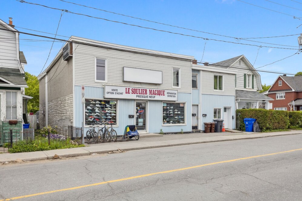 81 Boul. St-Joseph 