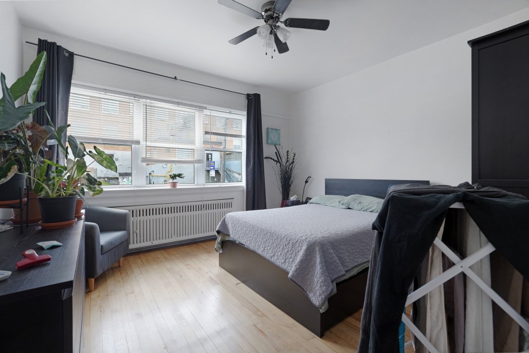 Master bedroom - apt 4