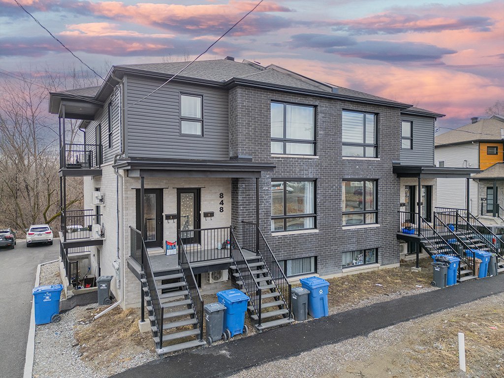848 Rue St-Louis 2