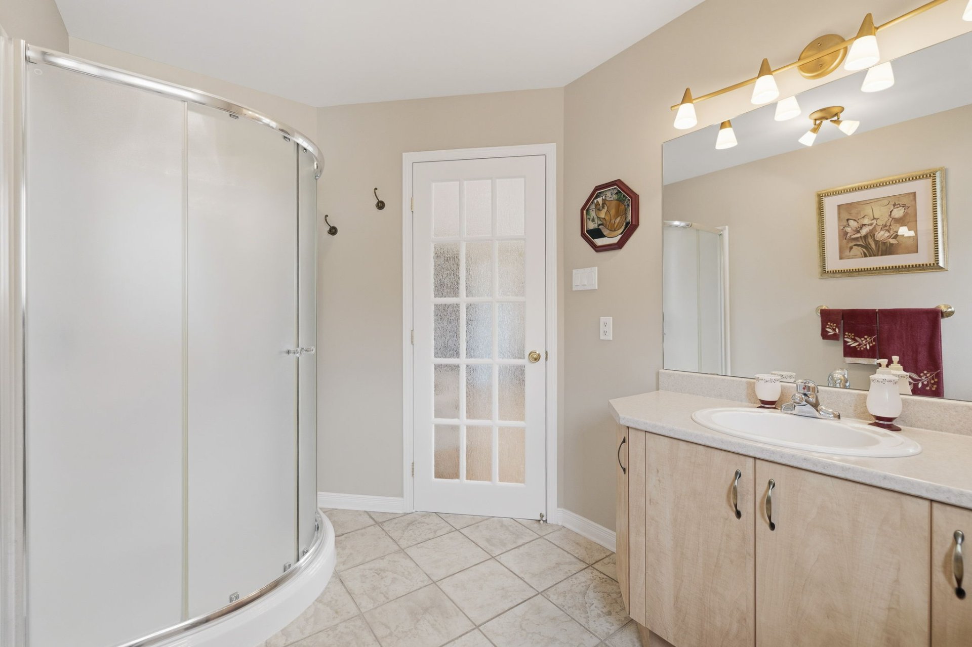 Ensuite bathroom