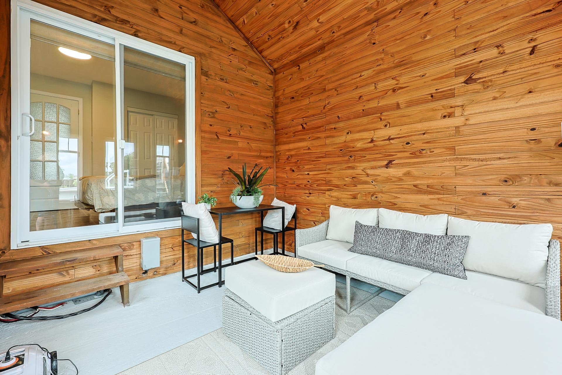 Solarium/Sunroom
