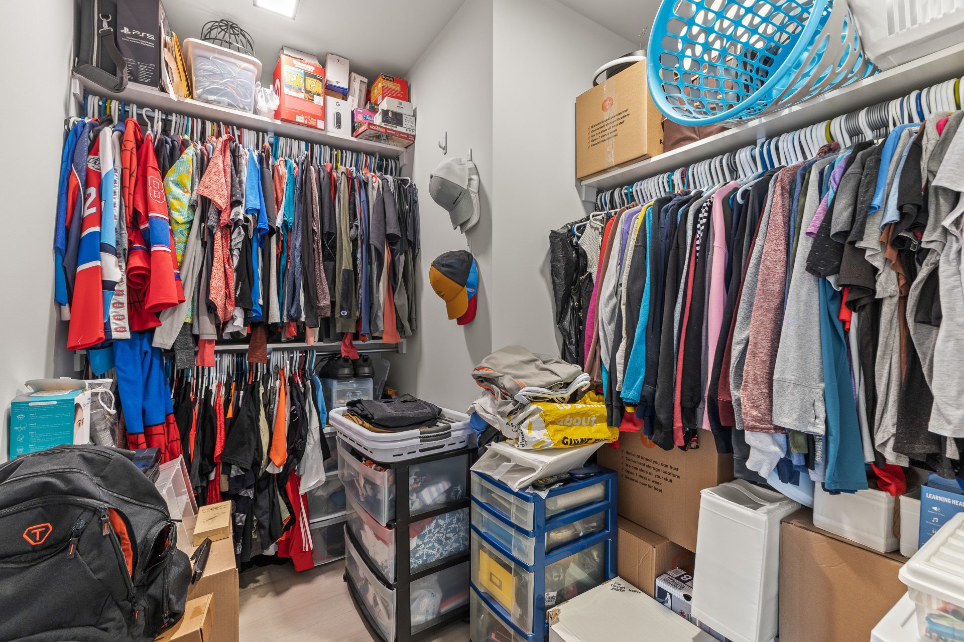 Walk-in closet