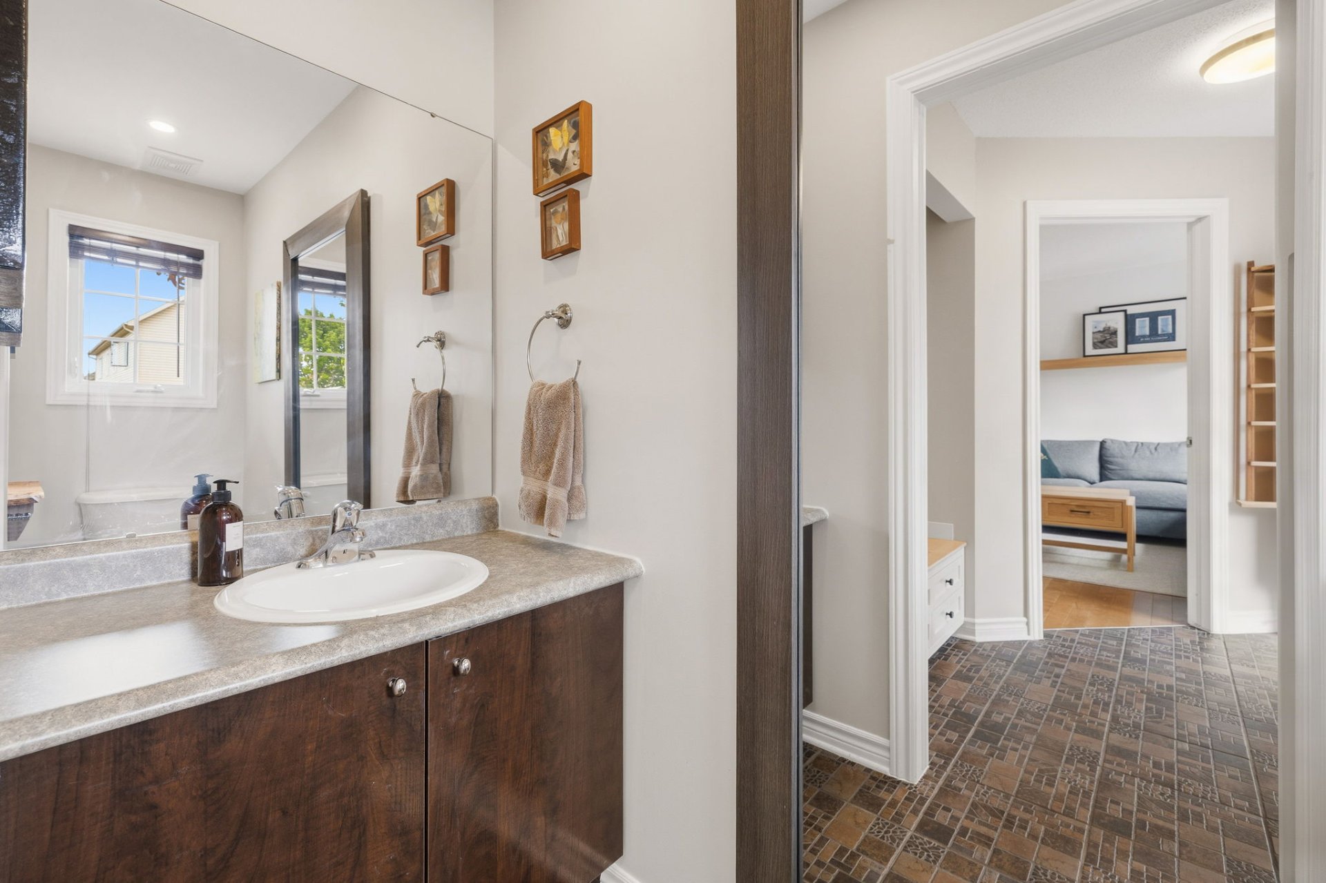 Powder room
