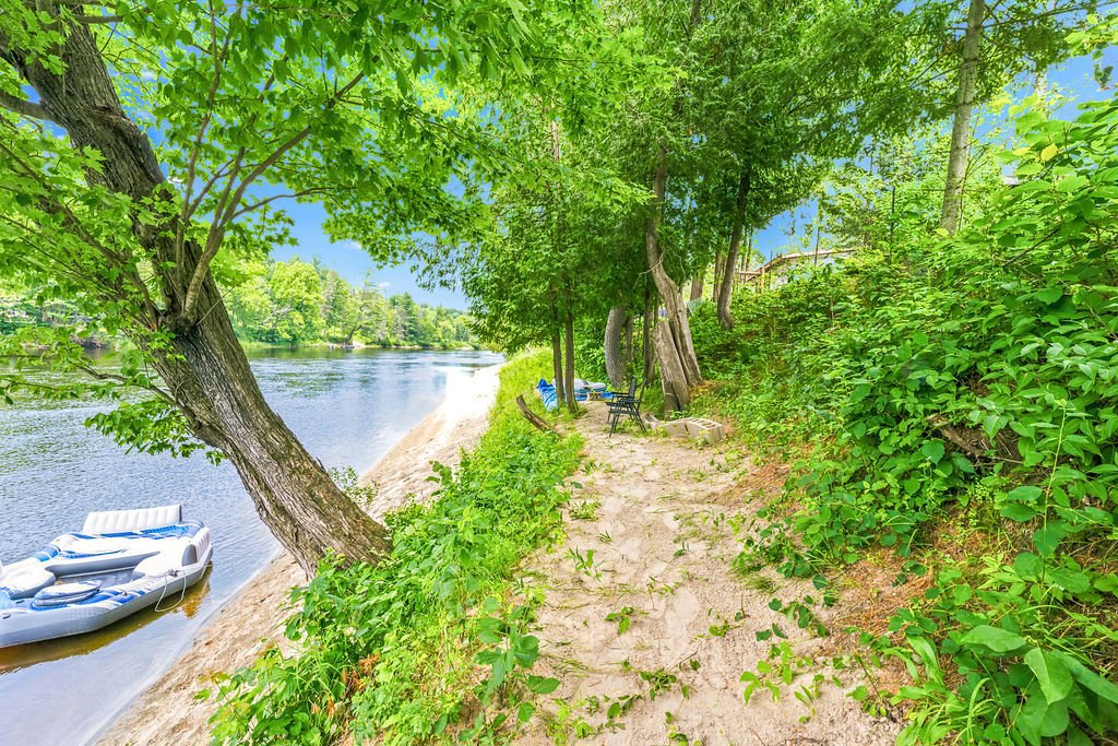 Access to a body of water