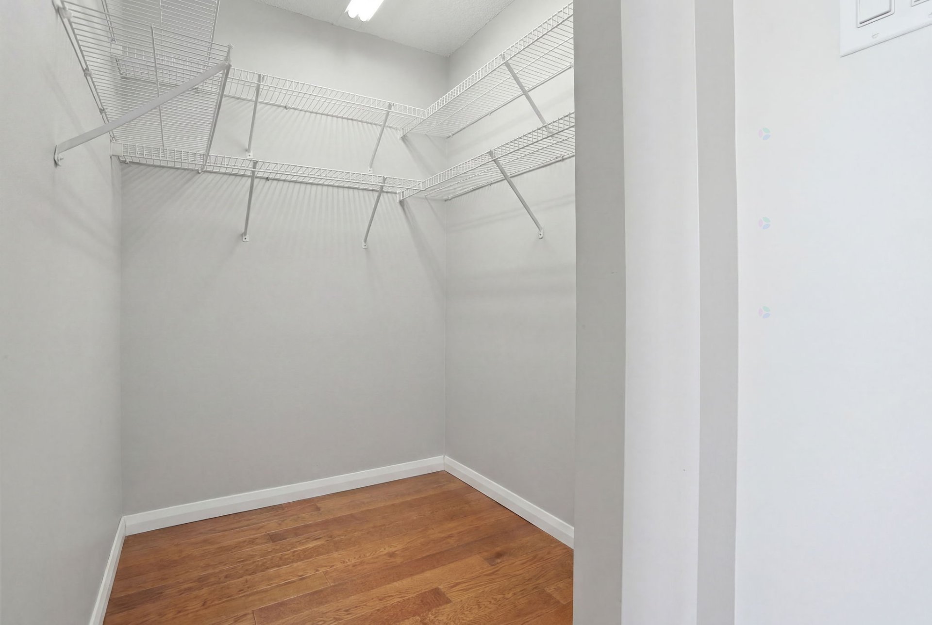 Walk-in closet