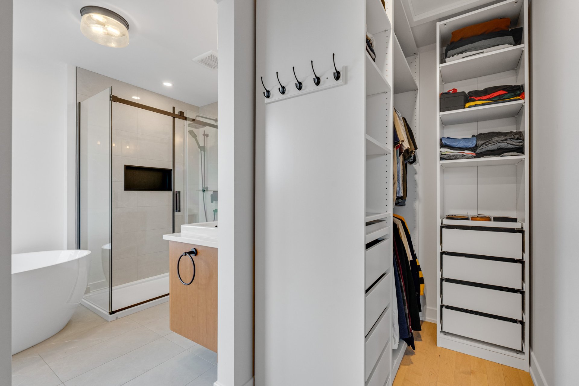Walk-in closet