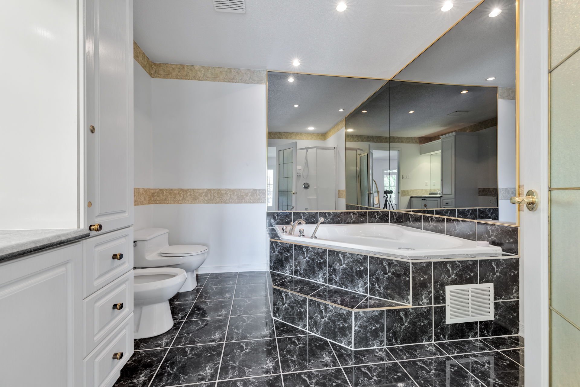 Salle de bains attenante à la CCP