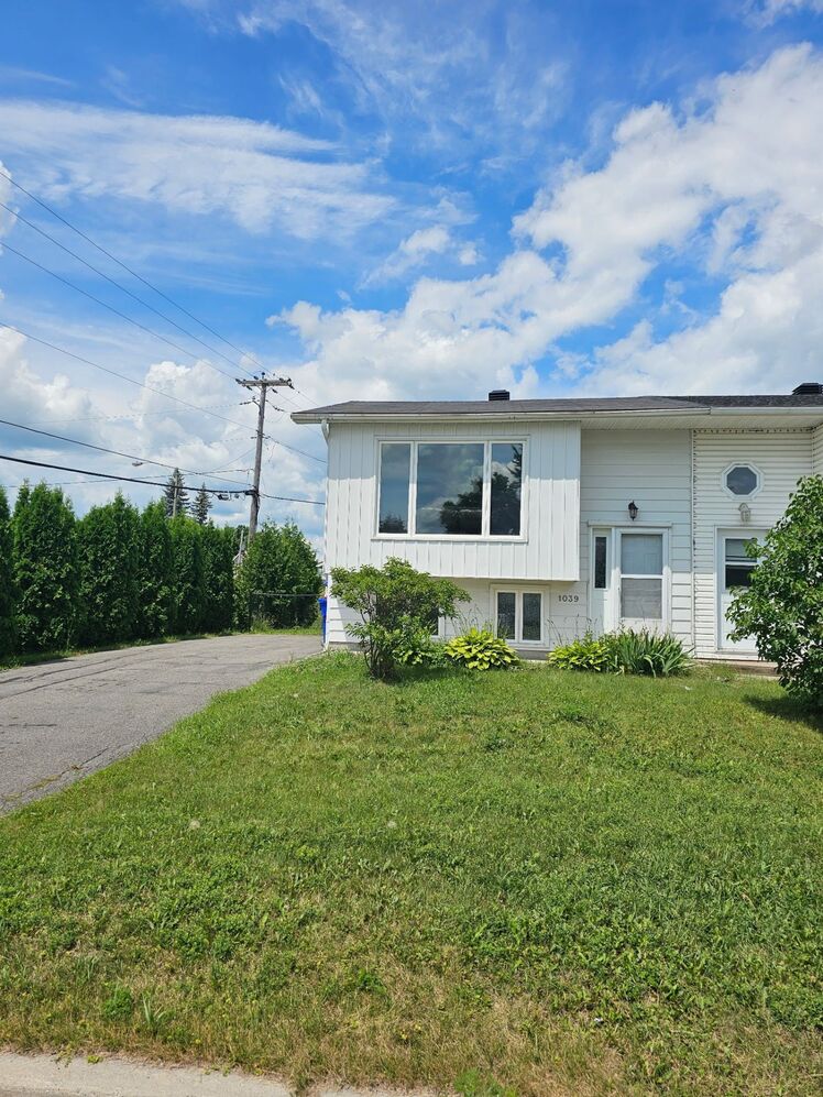 1039 Rue Eugène-Trinquier 