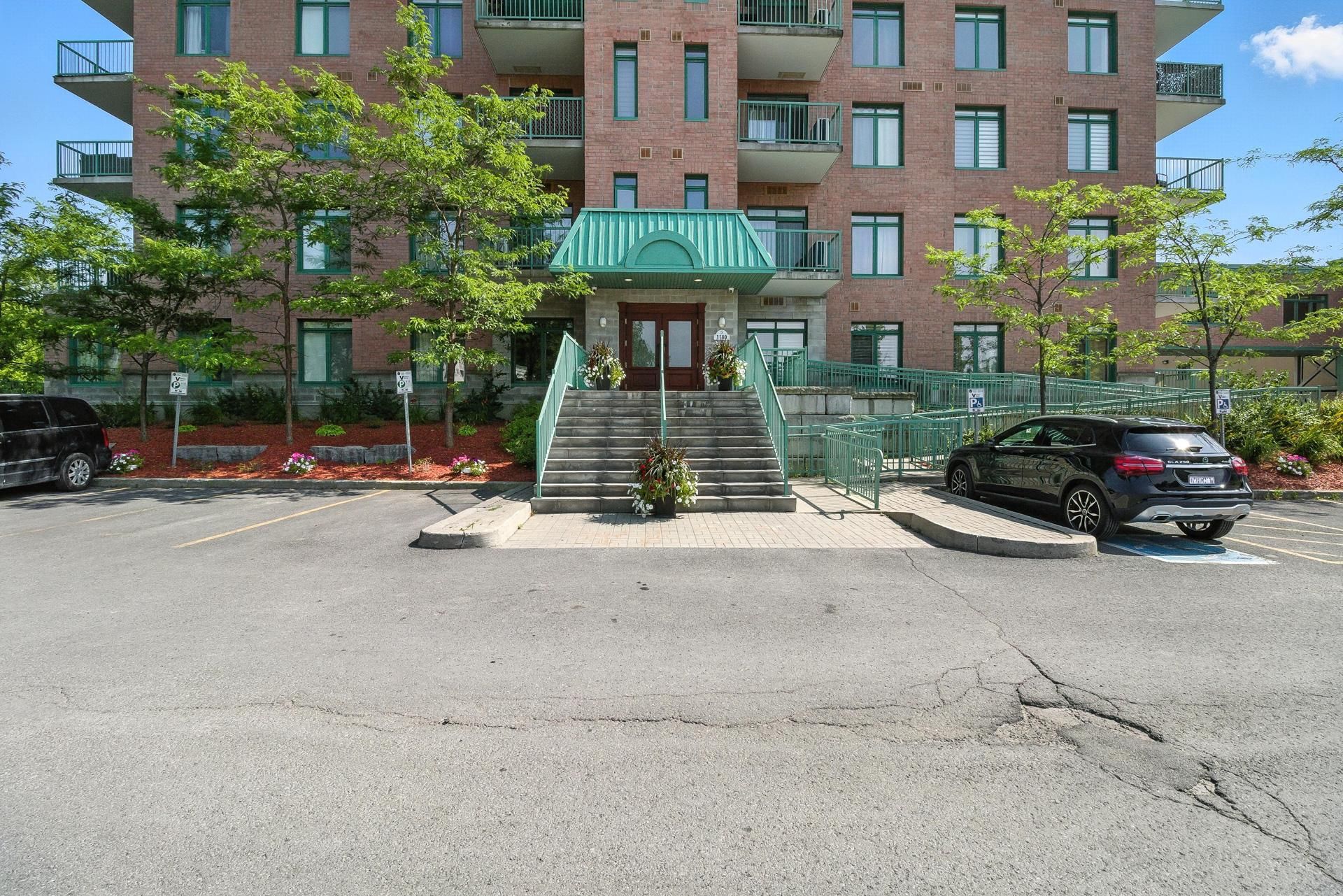 1180 Ch. d'Aylmer 718 — photo 3