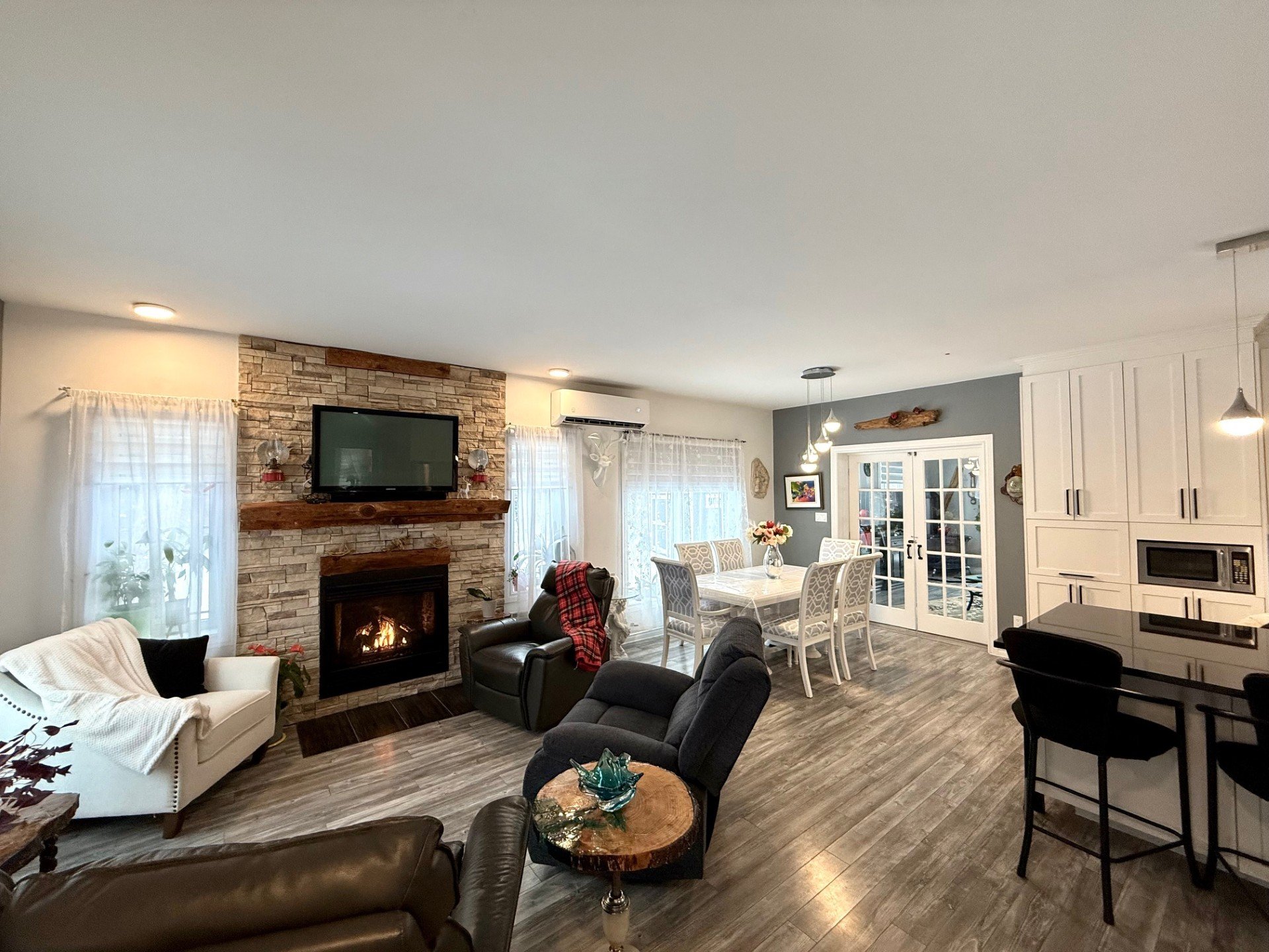 Overall View - Spacious