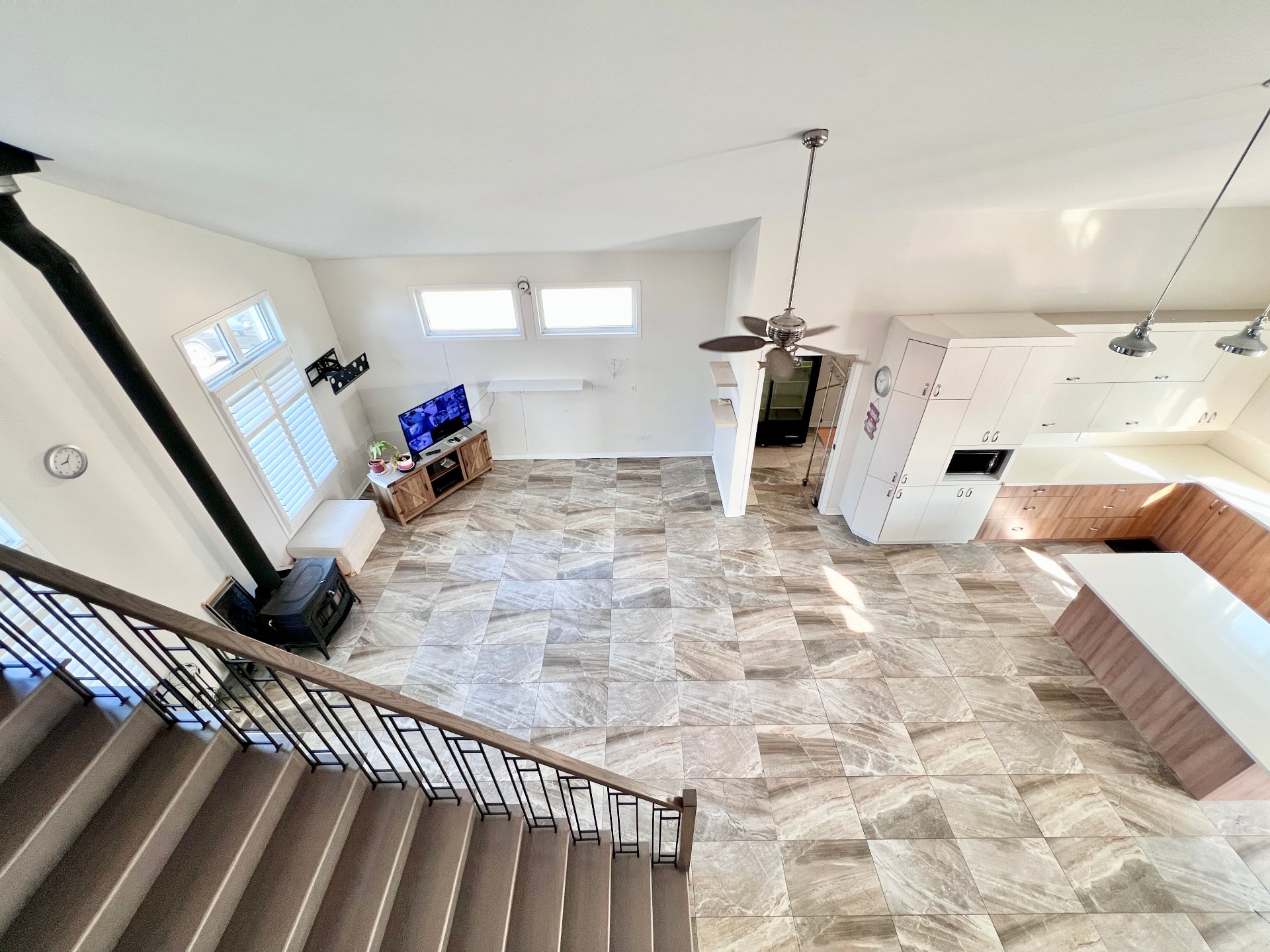 Two-storey main living unit.