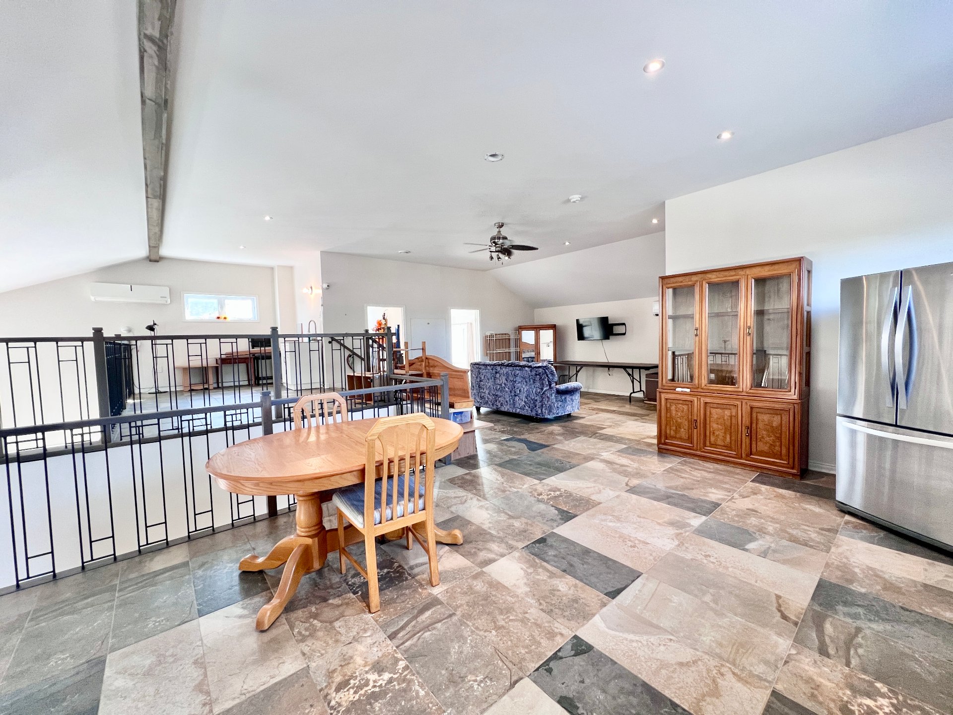 Two-storey main living unit.