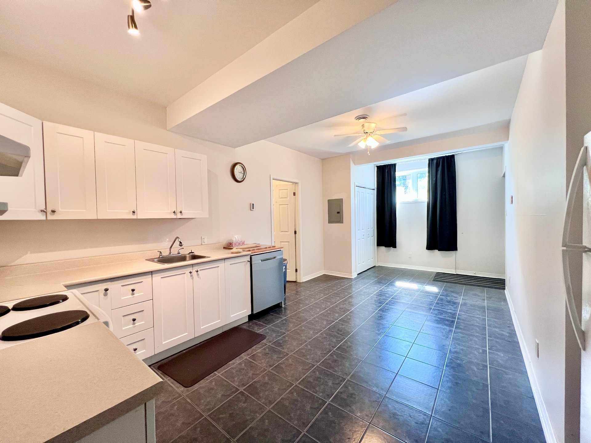 Apartment 3 of 3.