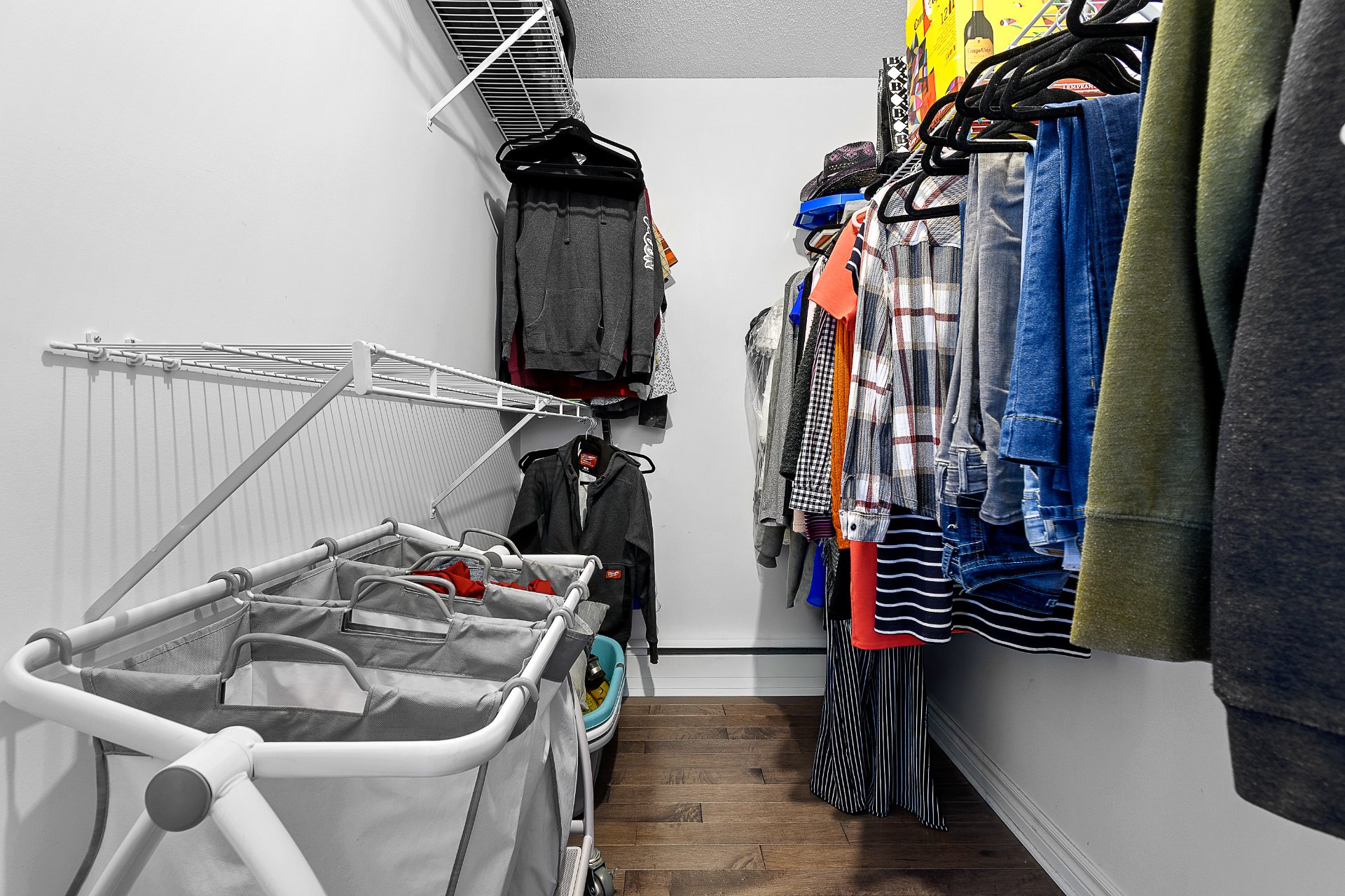 Walk-in closet