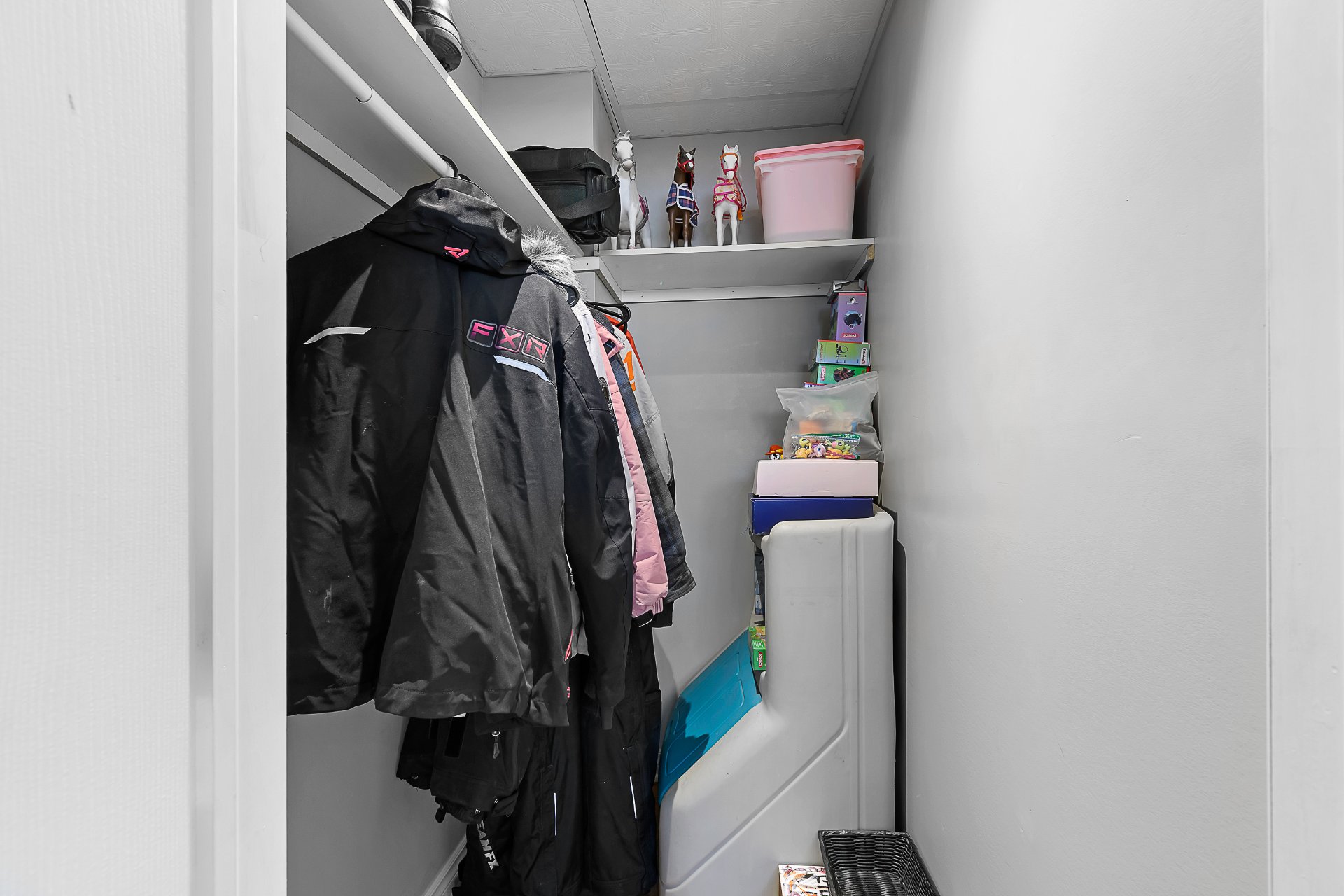 Walk-in closet