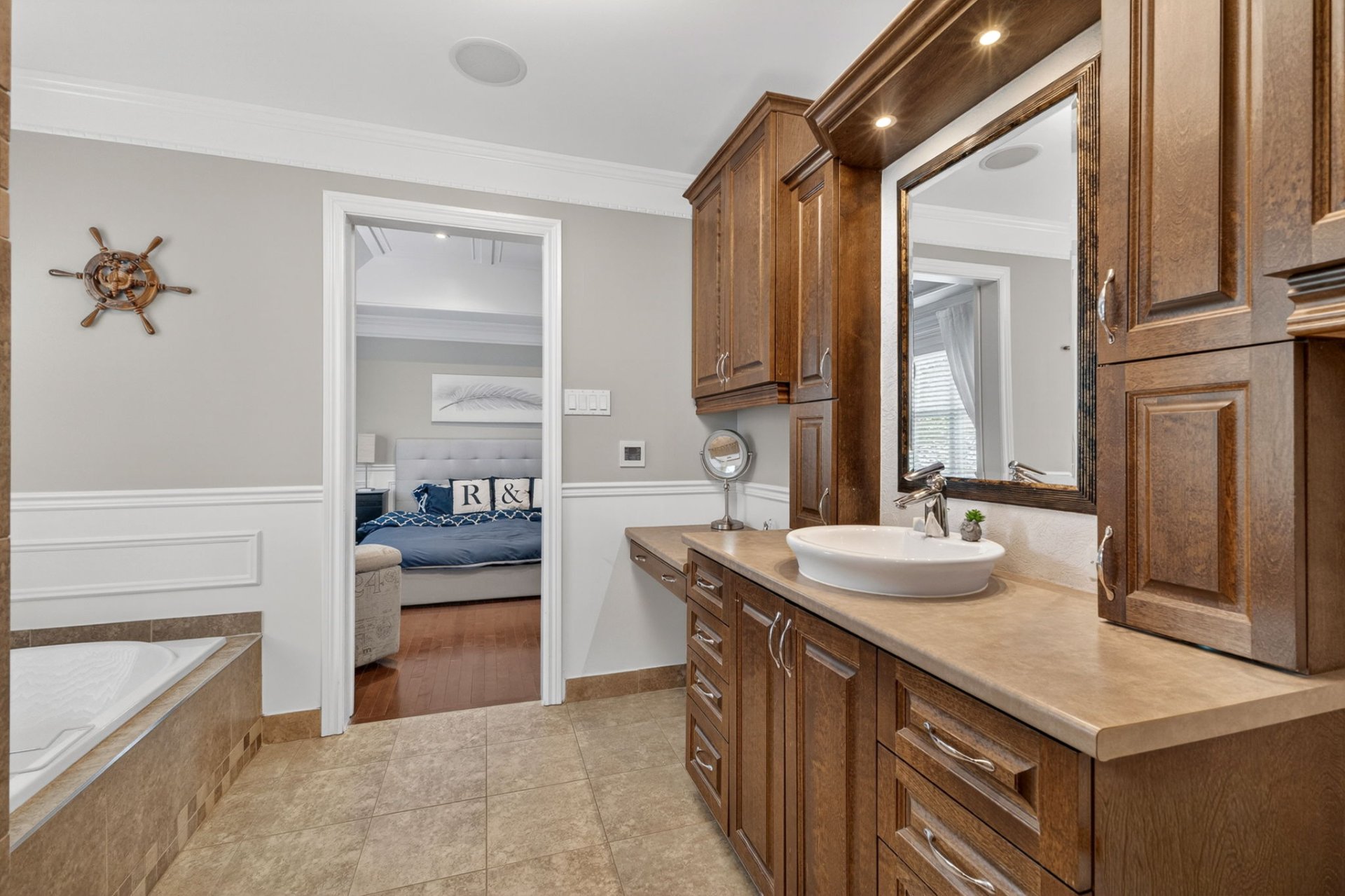 Ensuite bathroom