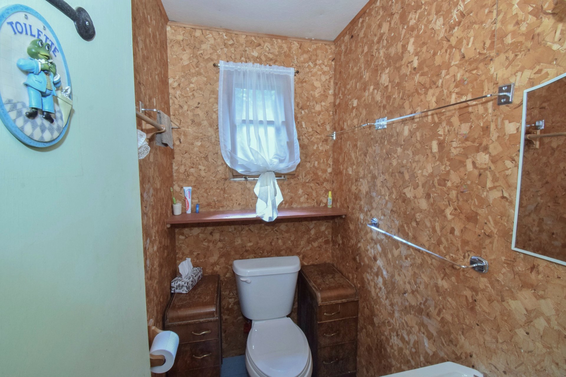 Powder room