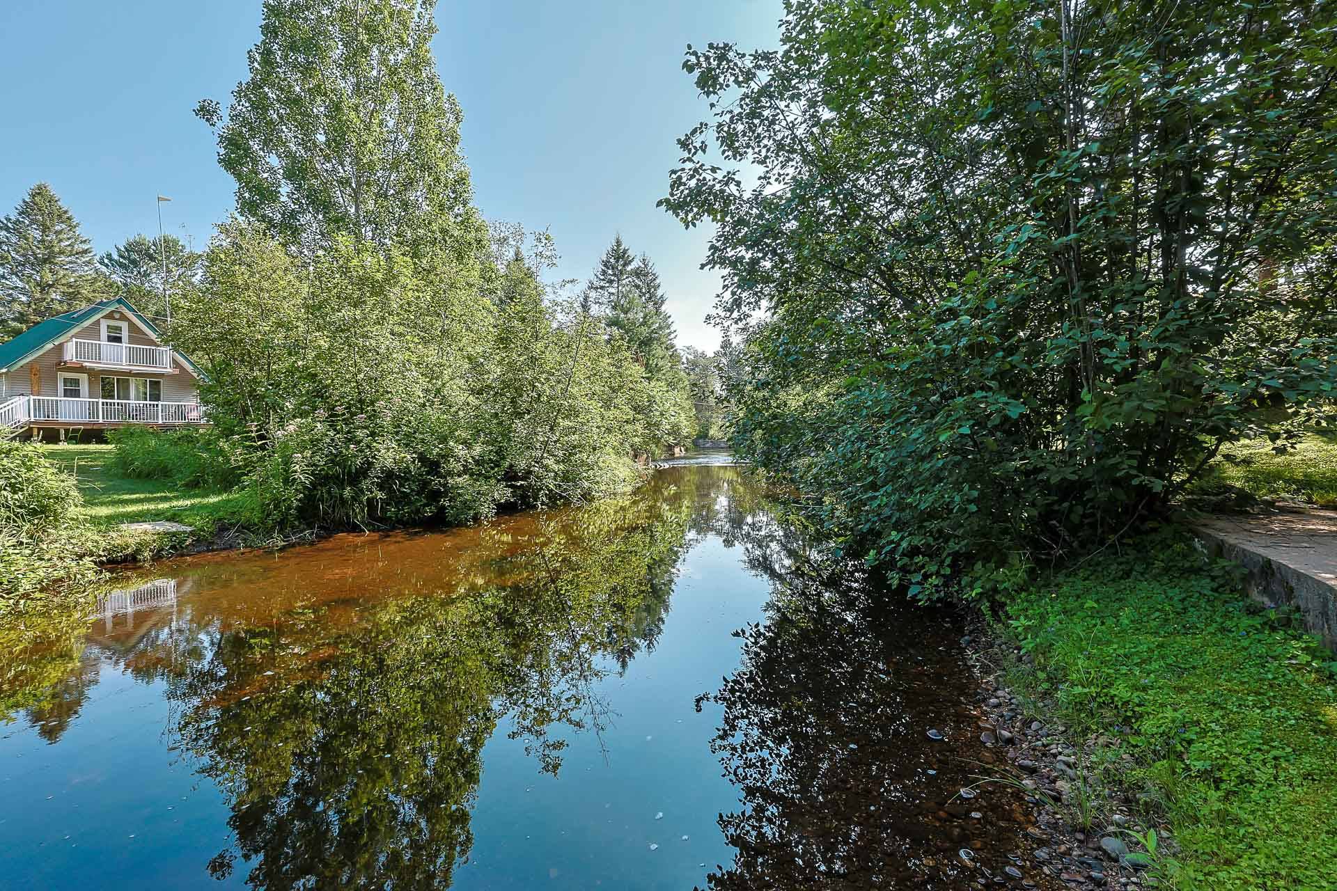 Vue sur l'eau
