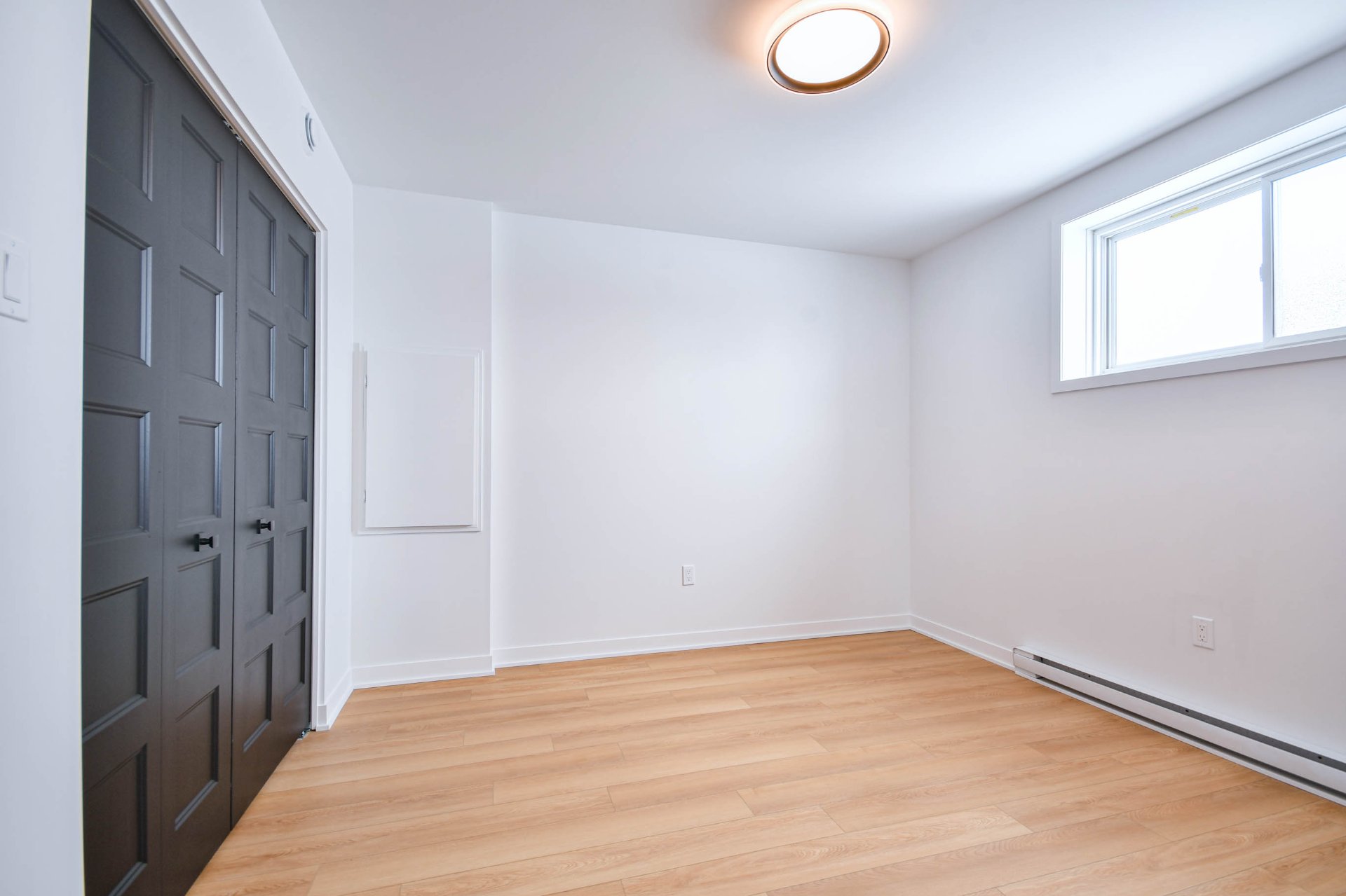 Chambre à coucher principale - Logement au sous sol