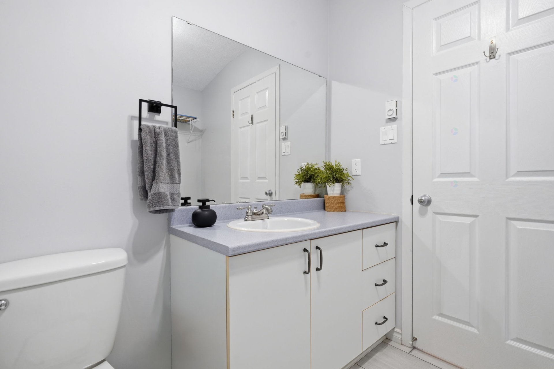 Powder room