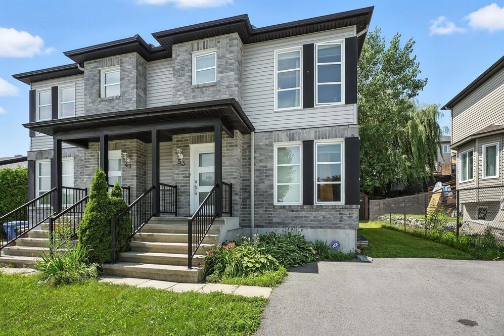 53 Rue Marcelle-Ferron 