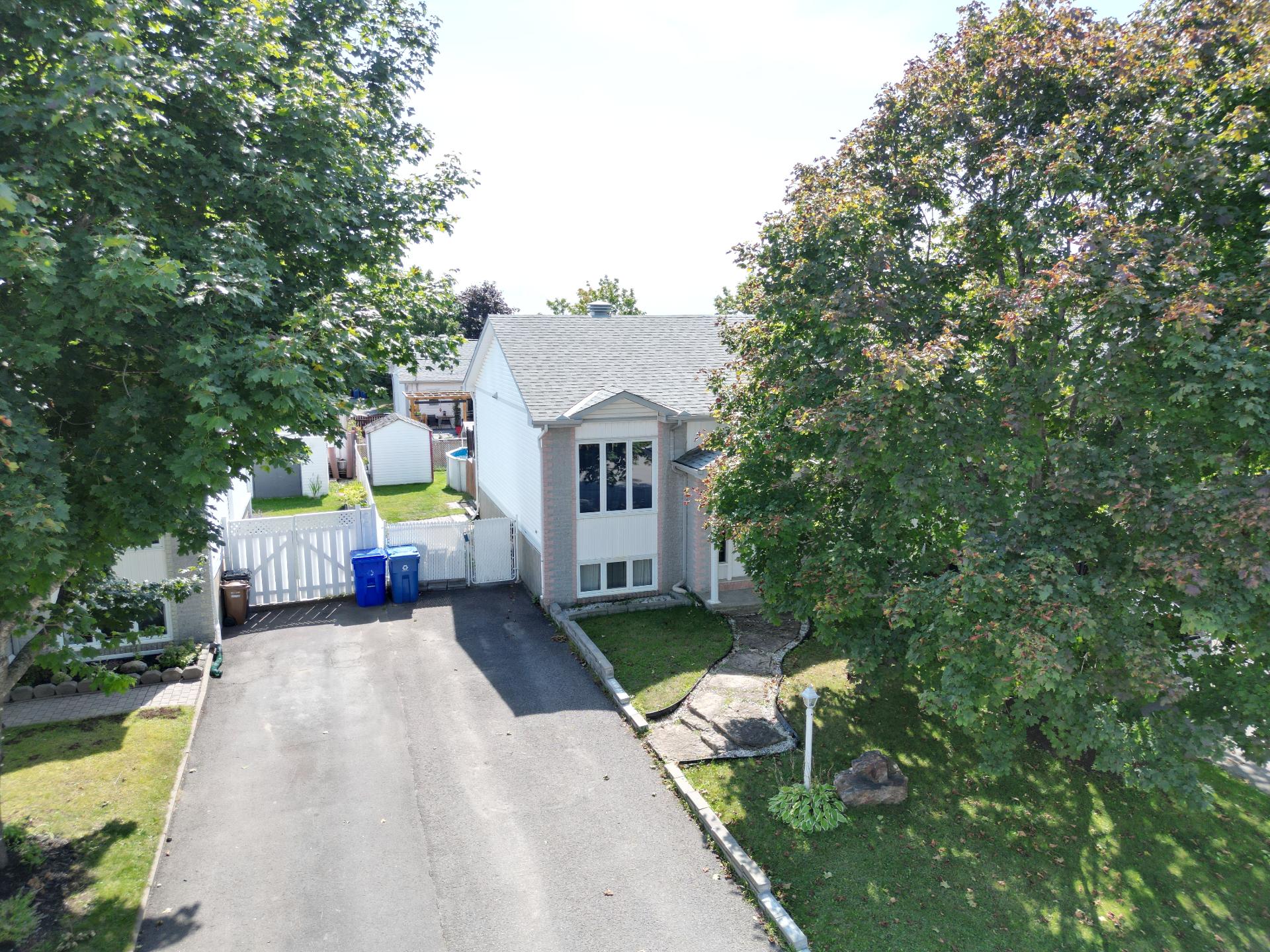 231 Rue des Vinaigriers 