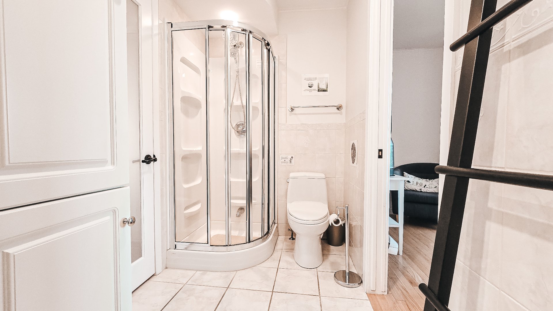 Salle de bains attenante à la CCP