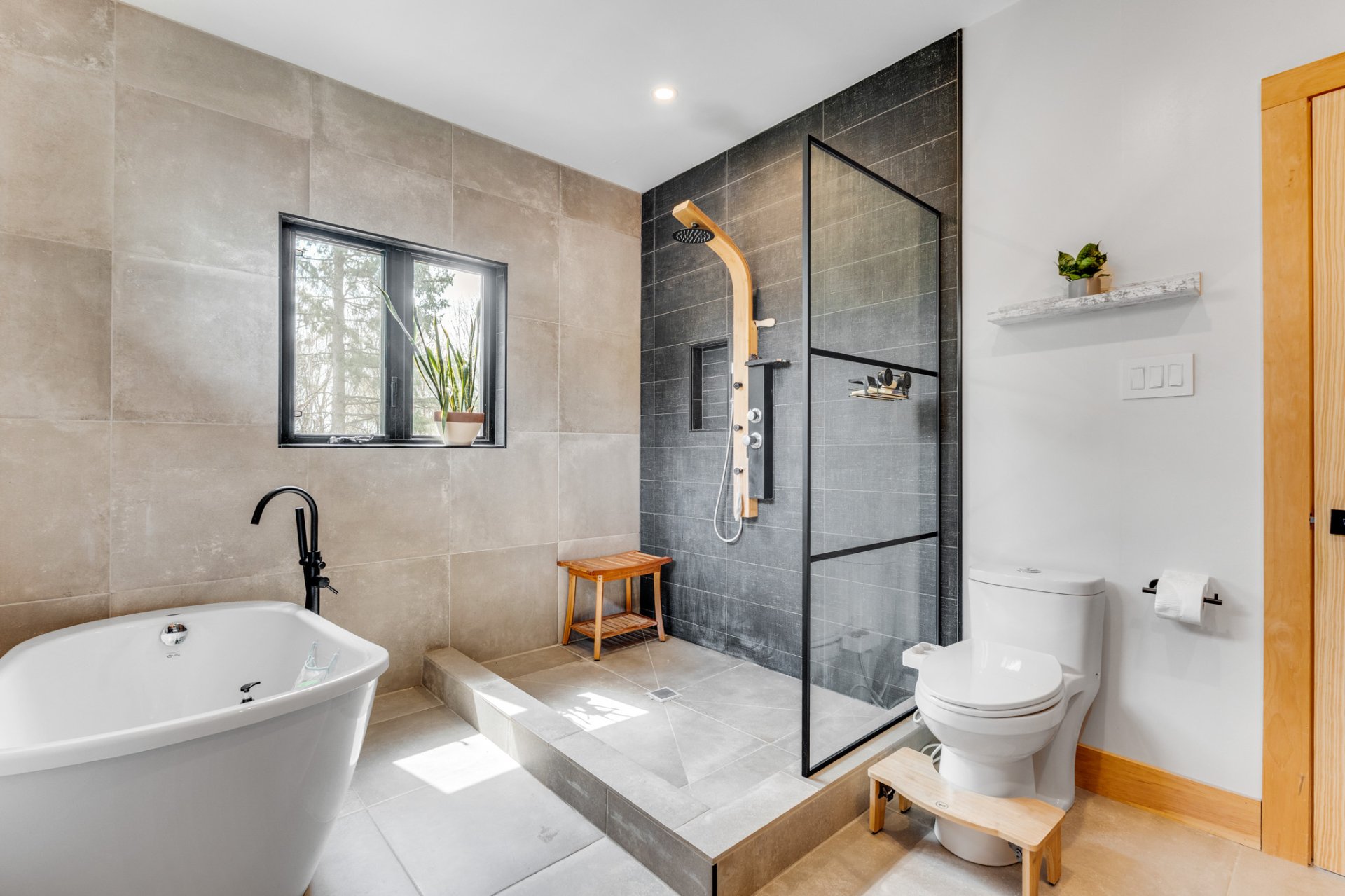 Ensuite bathroom