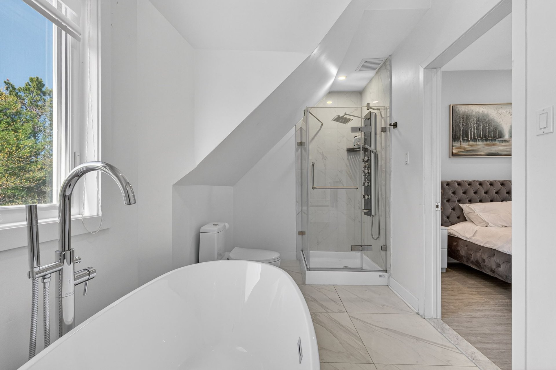 Ensuite bathroom