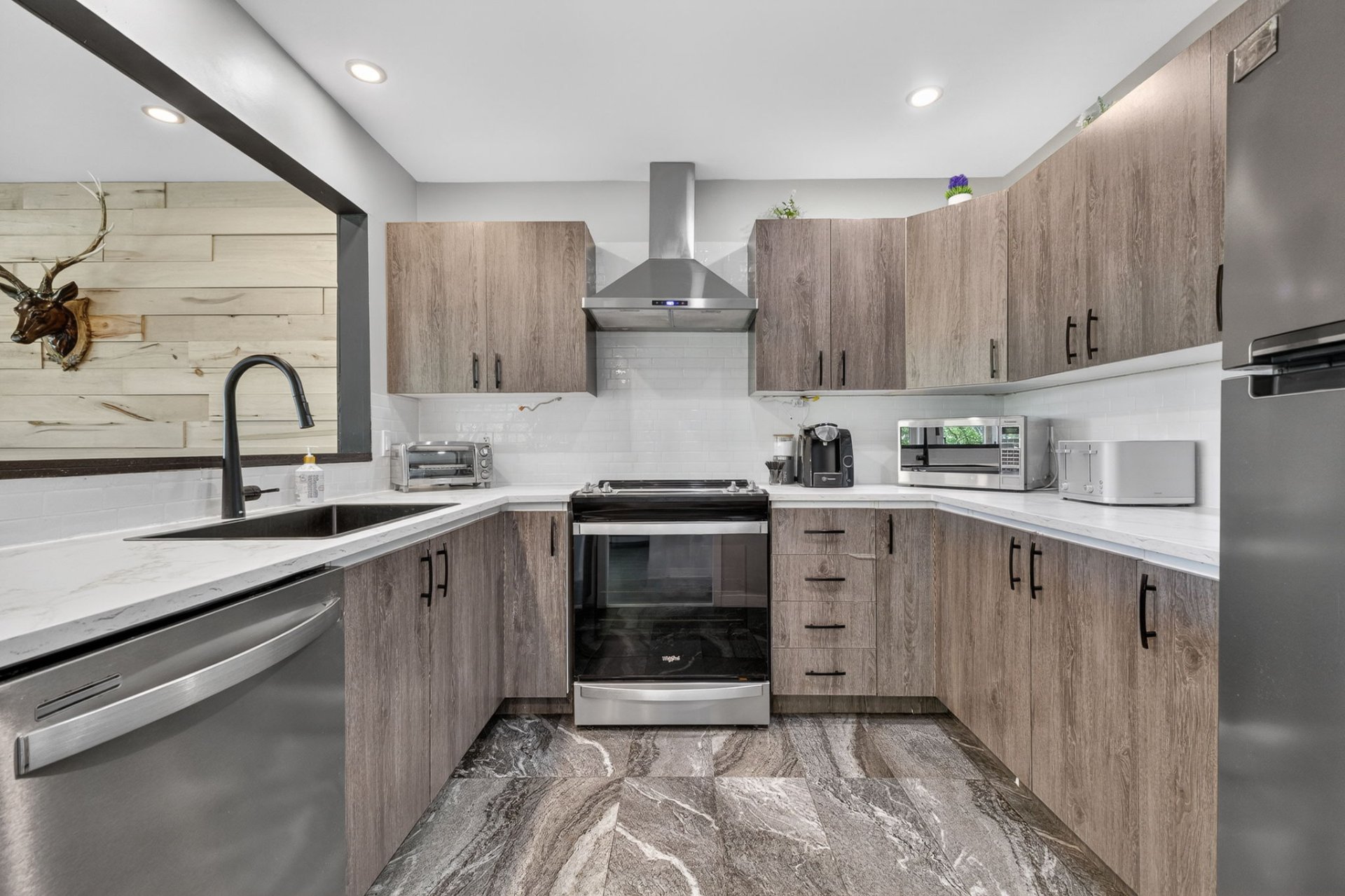 Kitchen - Ground floor condo