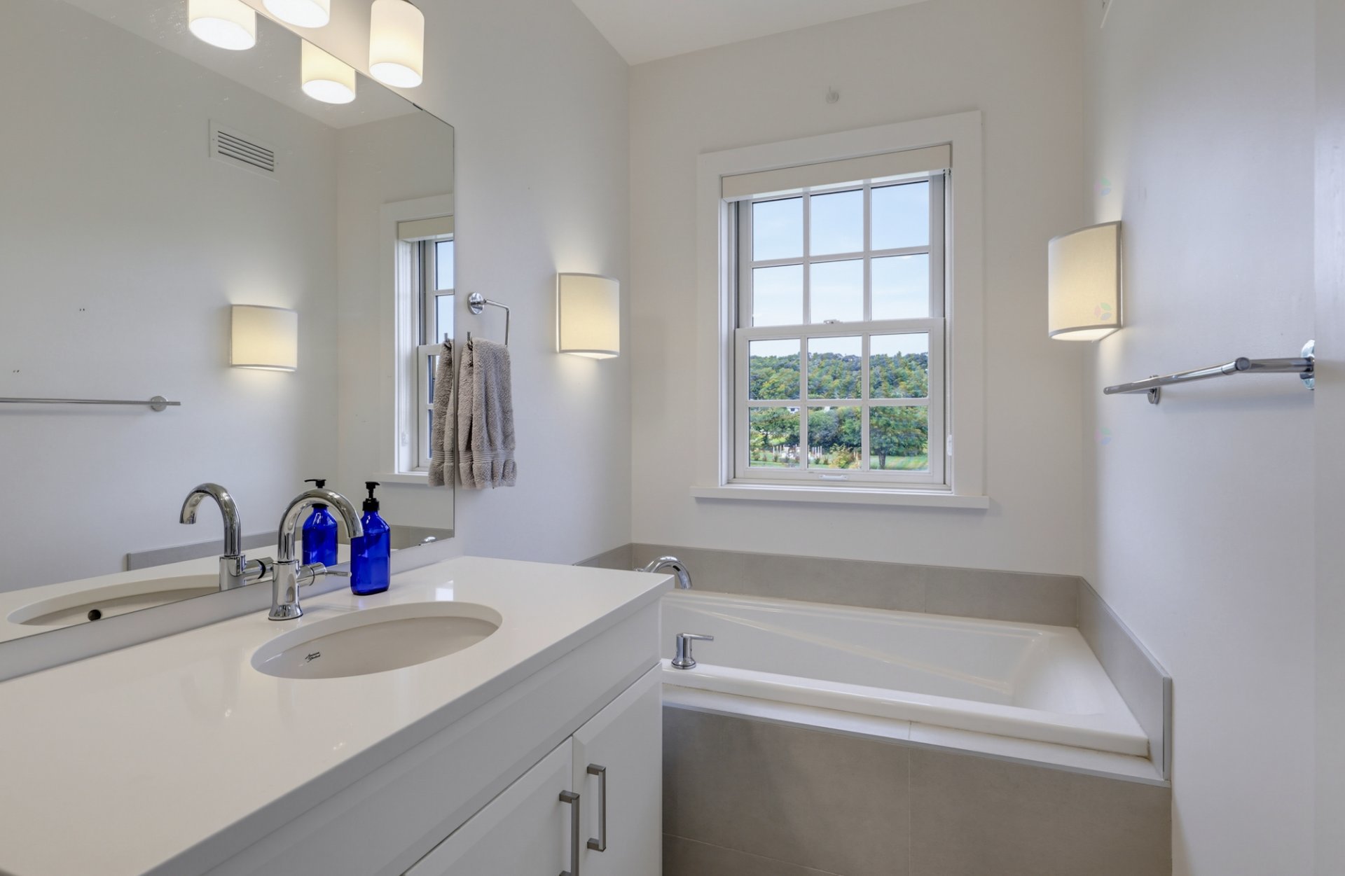 Ensuite bathroom