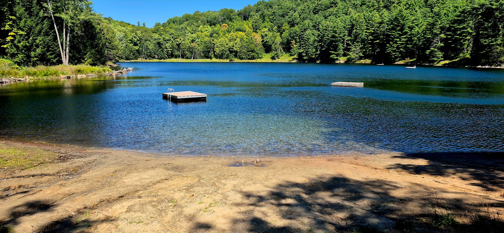 Accès au lac pour baignade / plage
