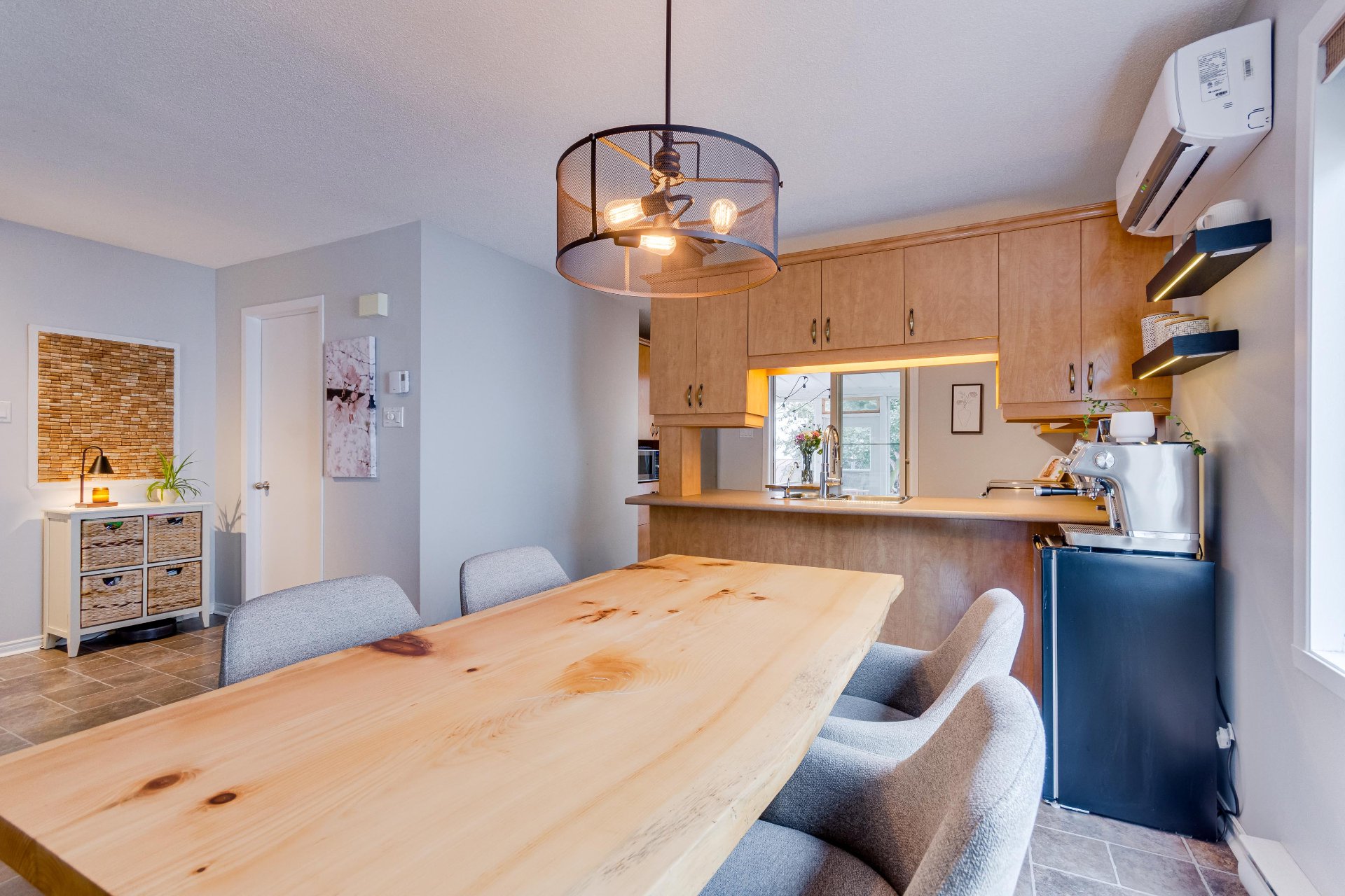 Dining room