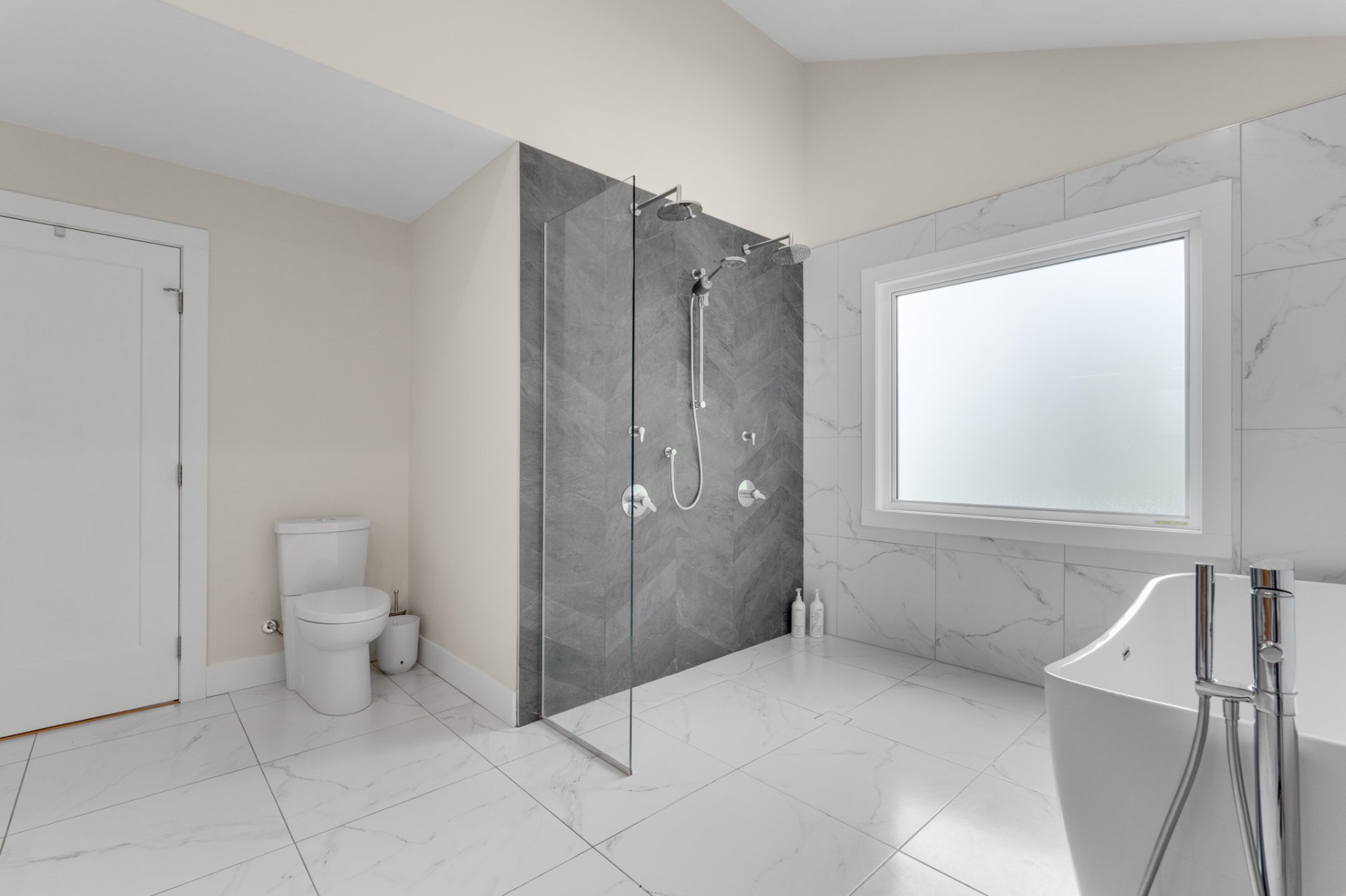 Ensuite bathroom