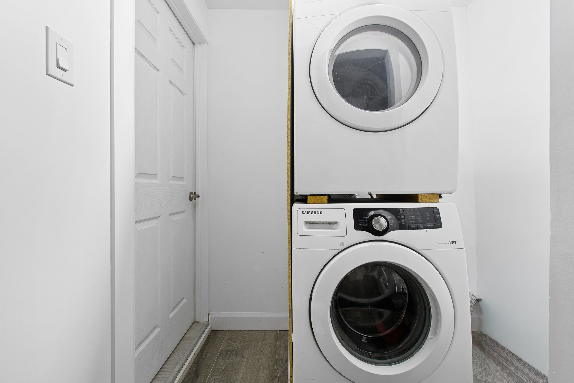 Salle de bains - Logement 2, avec connexion laveuse-sécheuse