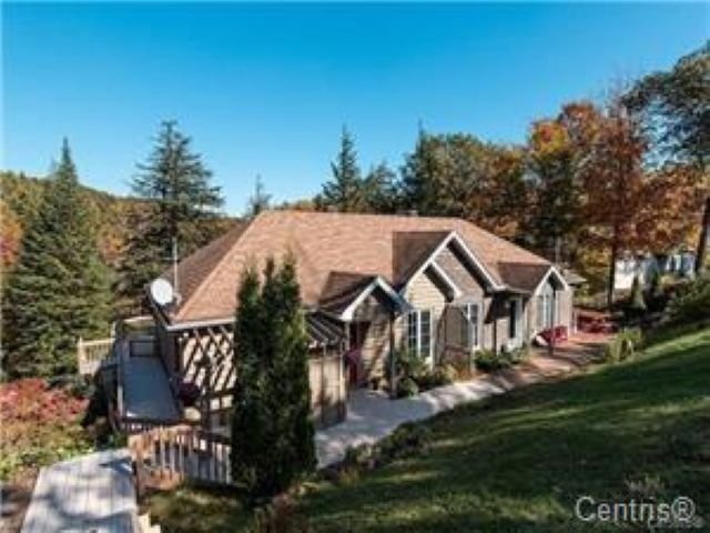 1595-2 Route du Carrefour 