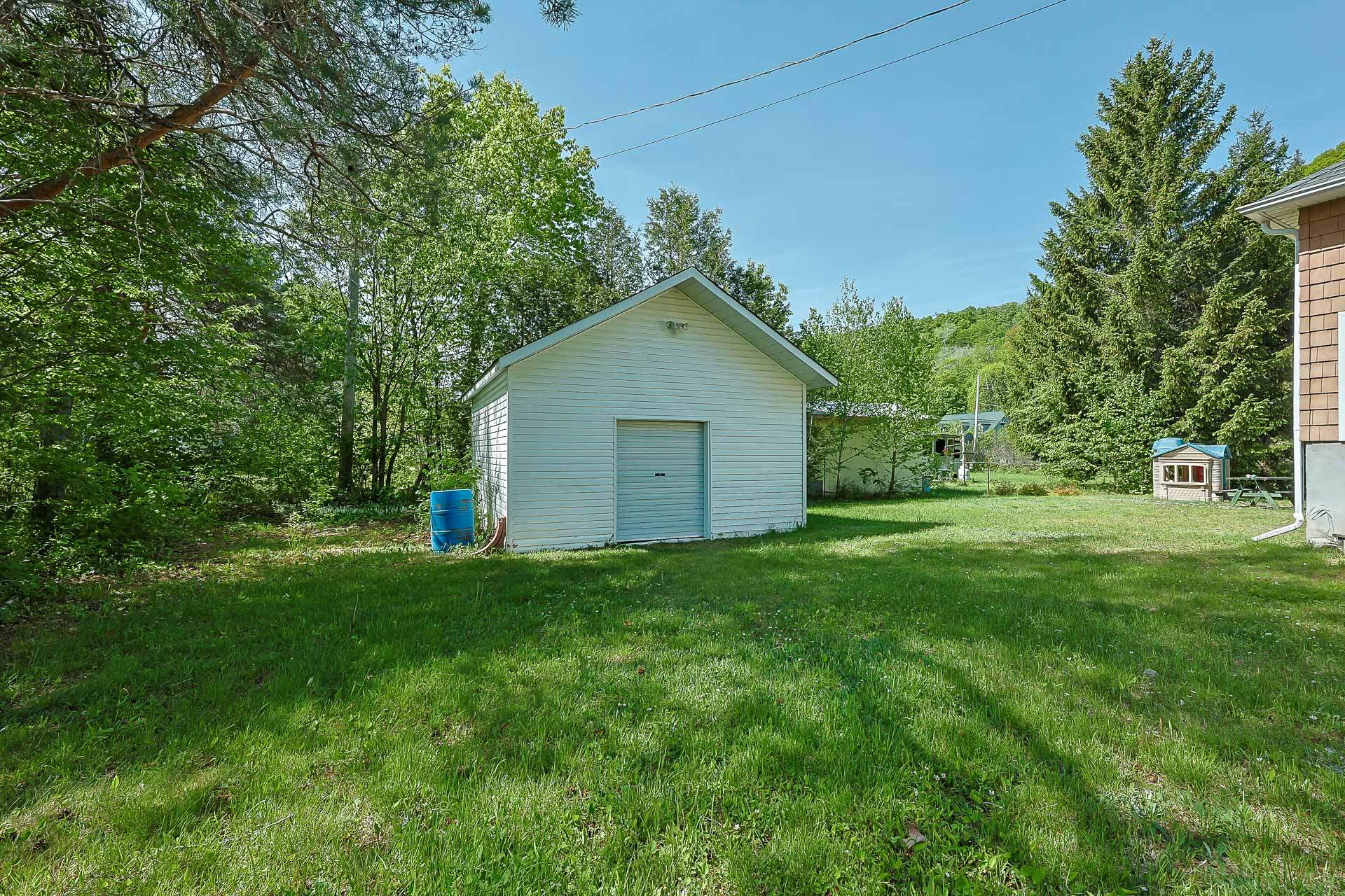 Garage