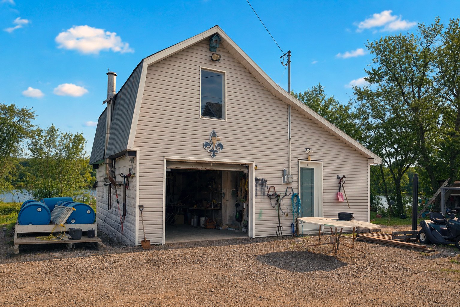 Garage