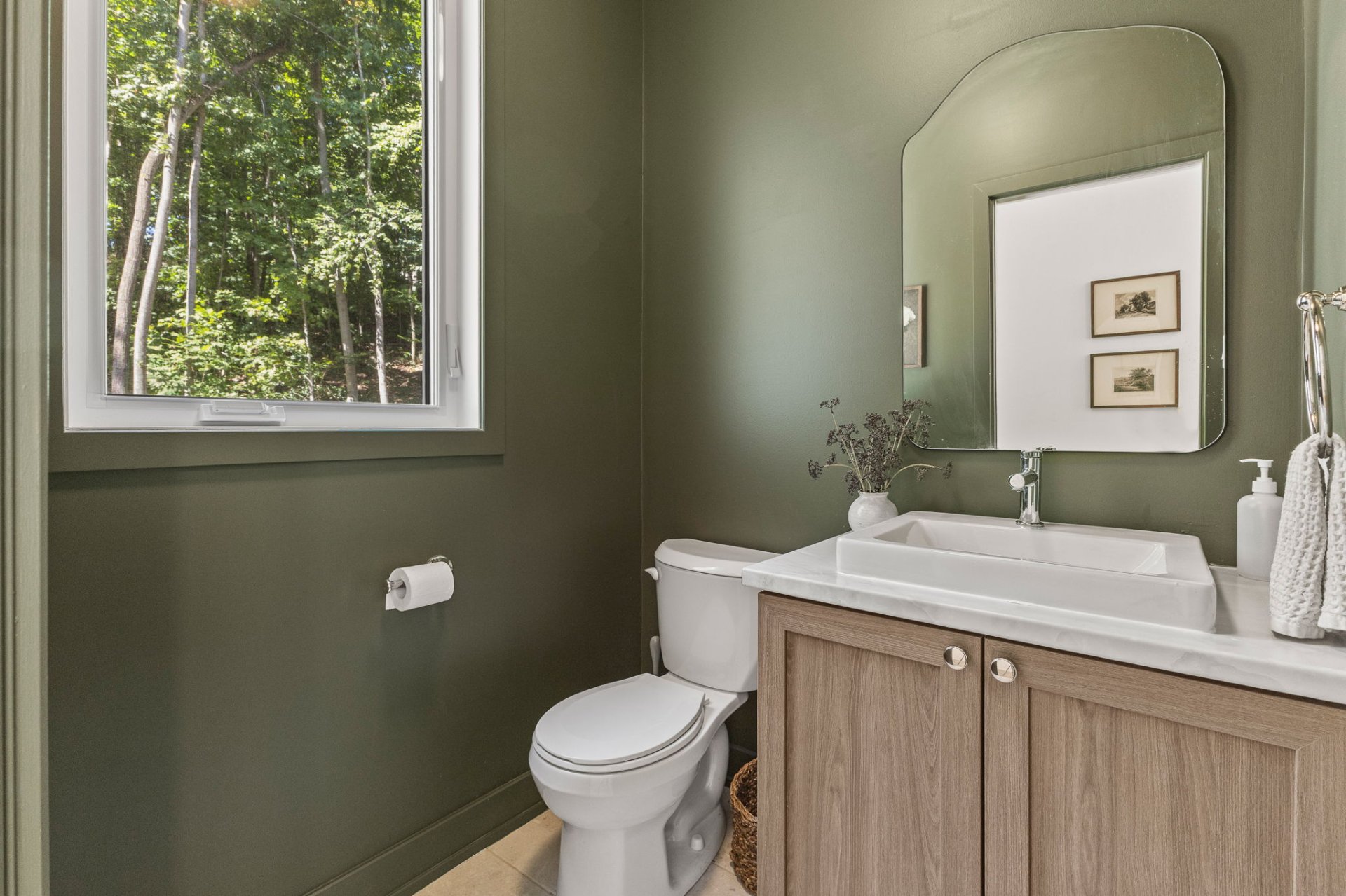 Powder room