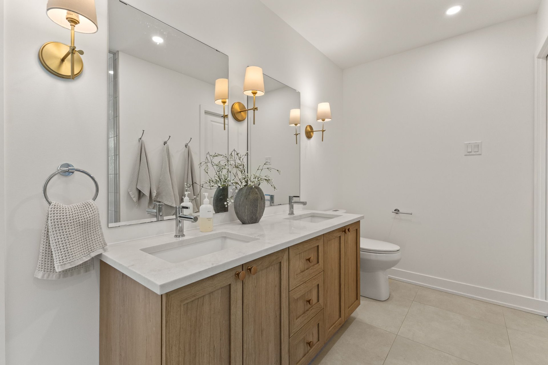 Ensuite bathroom
