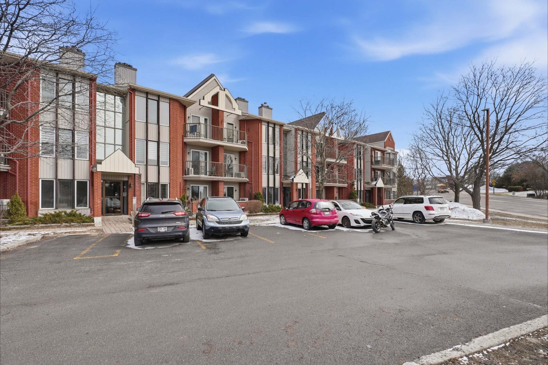 164 Boul. de la Cité-des-Jeunes 1