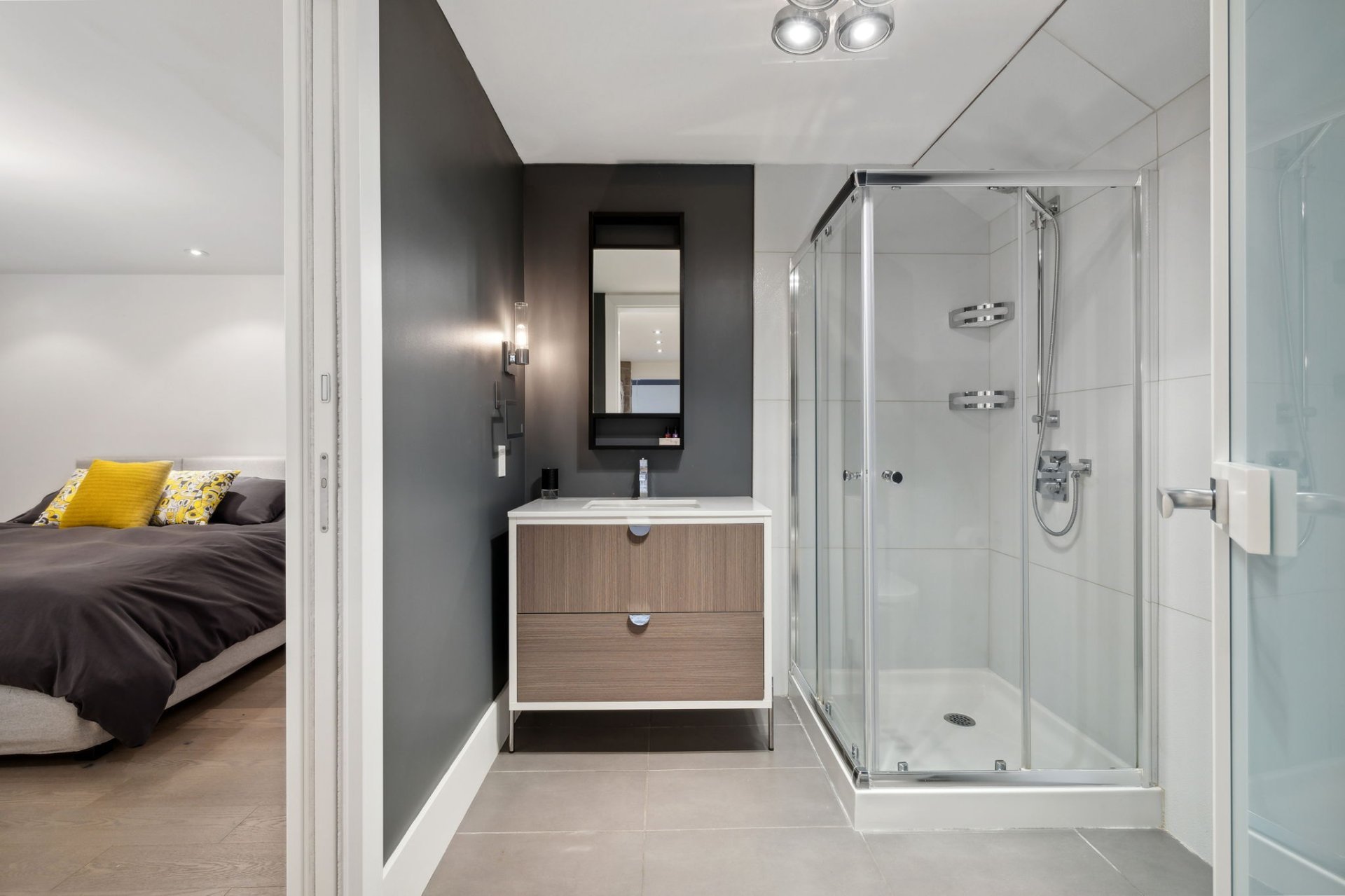 Ensuite bathroom