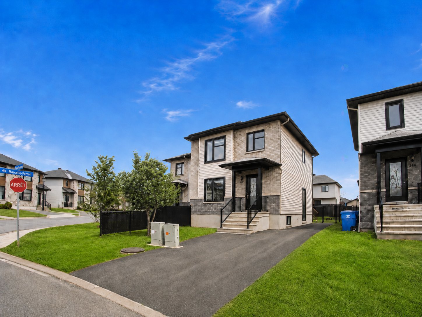 137 Rue Alice-Parizeau B
