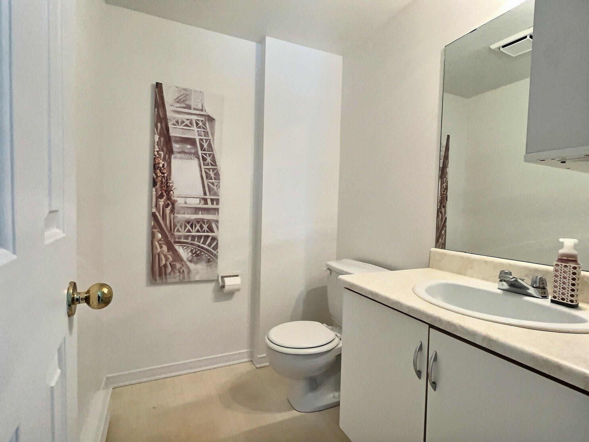 Powder room