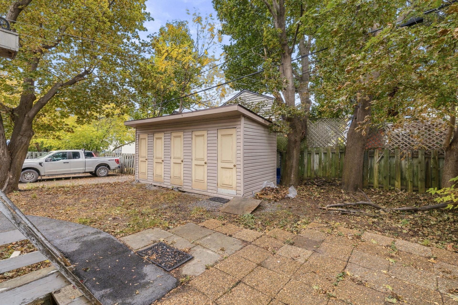 Shed