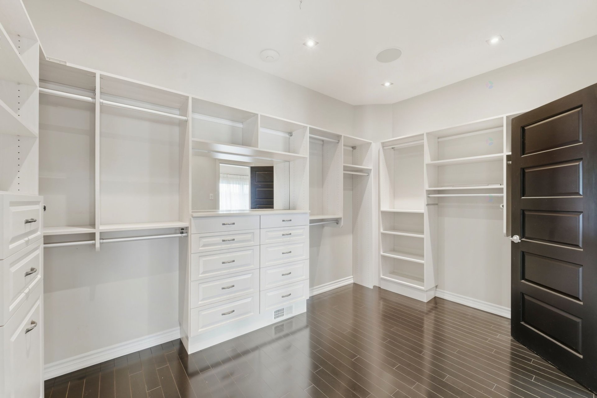 Walk-in closet