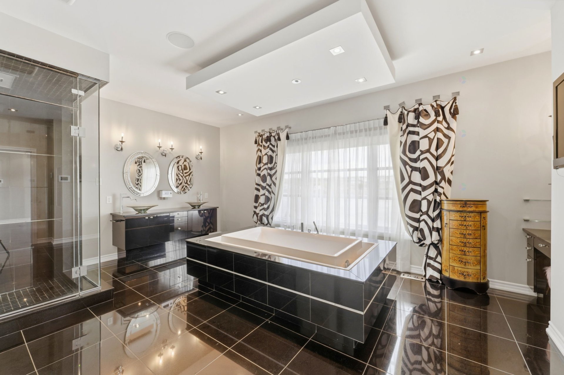 Ensuite bathroom