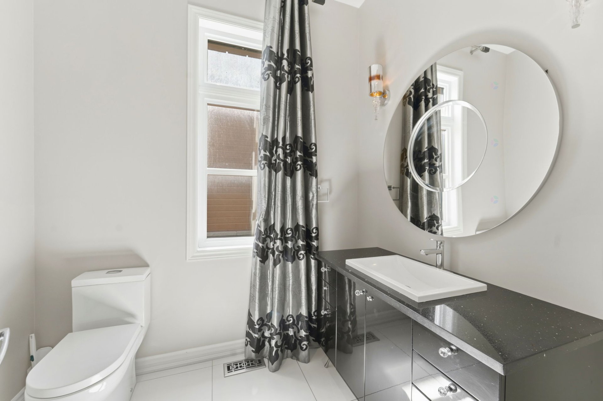 Powder room